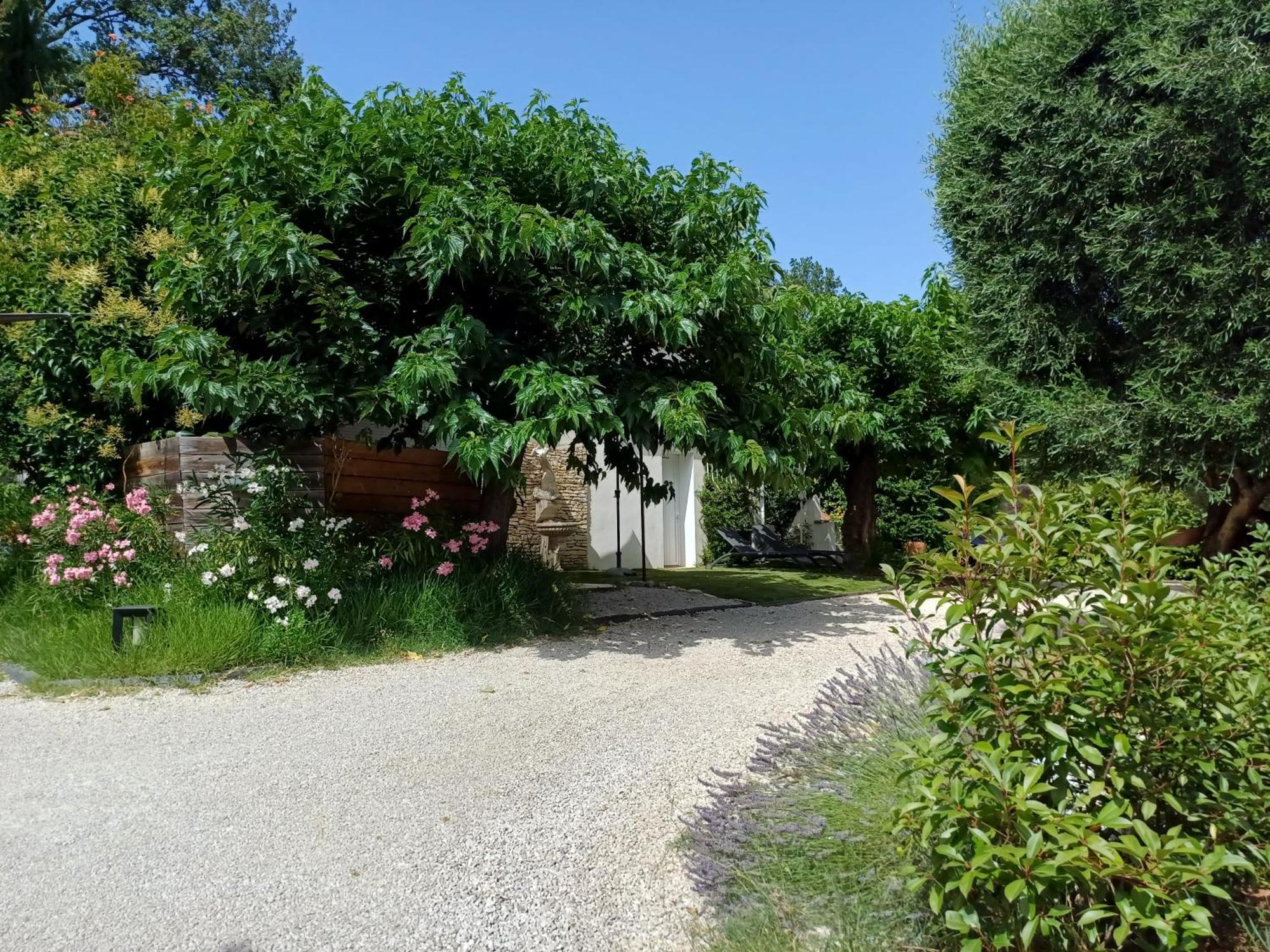 Studio Les Oliviers Auriol Luaran gambar