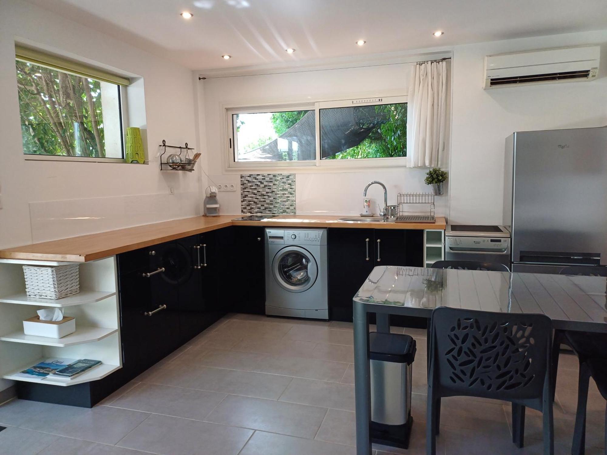 Studio Les Oliviers Auriol Luaran gambar